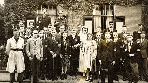 Foto van leden van de Binnenlandse Strijdkrachten