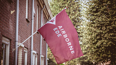 Foto van vlag Airbone Ede