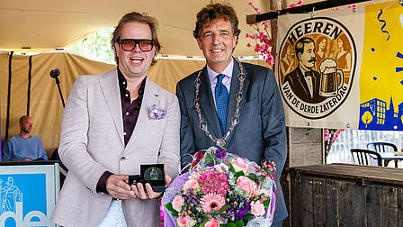 Peter de Pater en burgemeester René Verhulst.